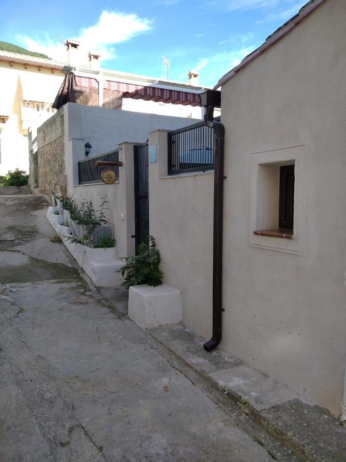 Casa De Vacaciones El Naranjo Piedralaves Esterno foto